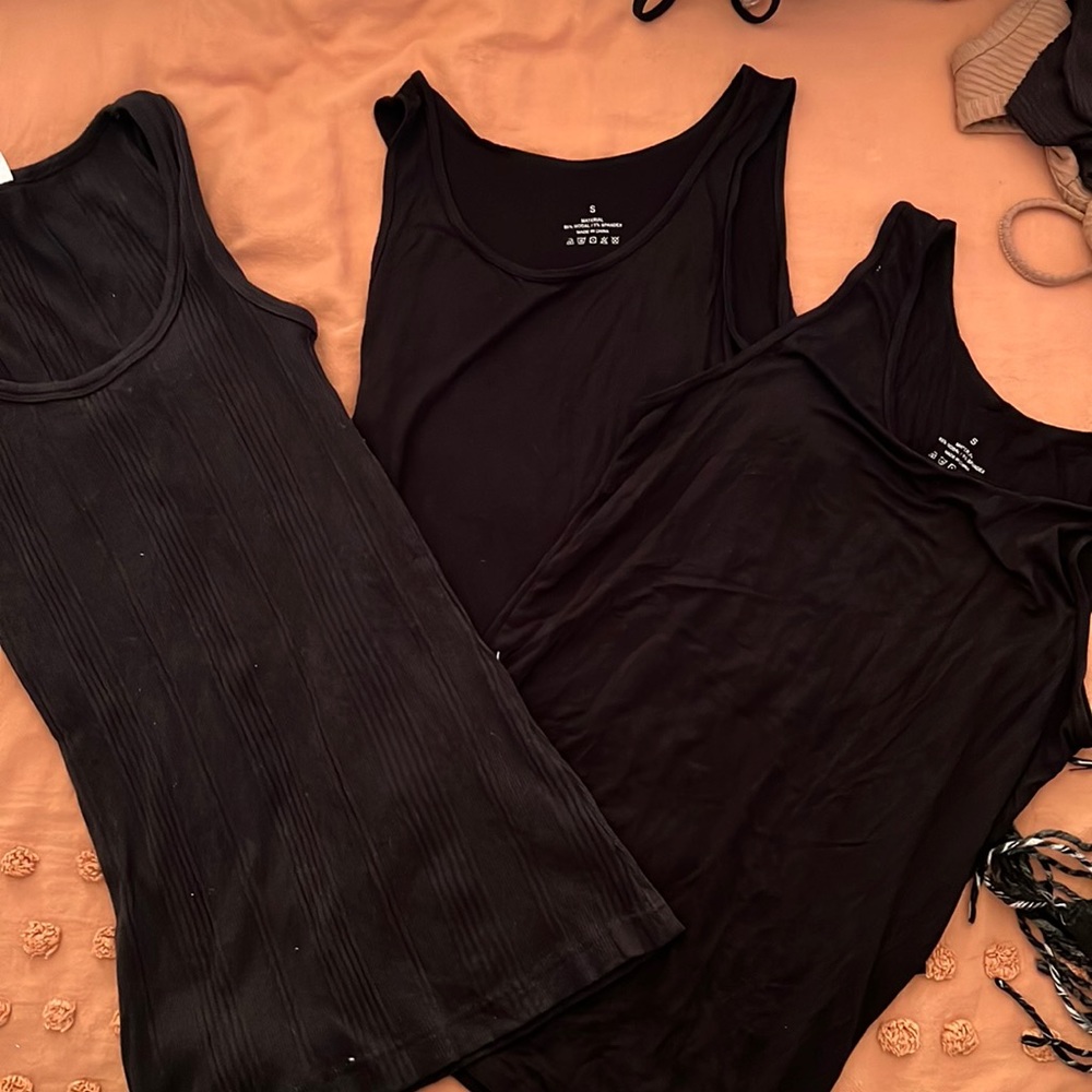 3 black undershirts / tank tops